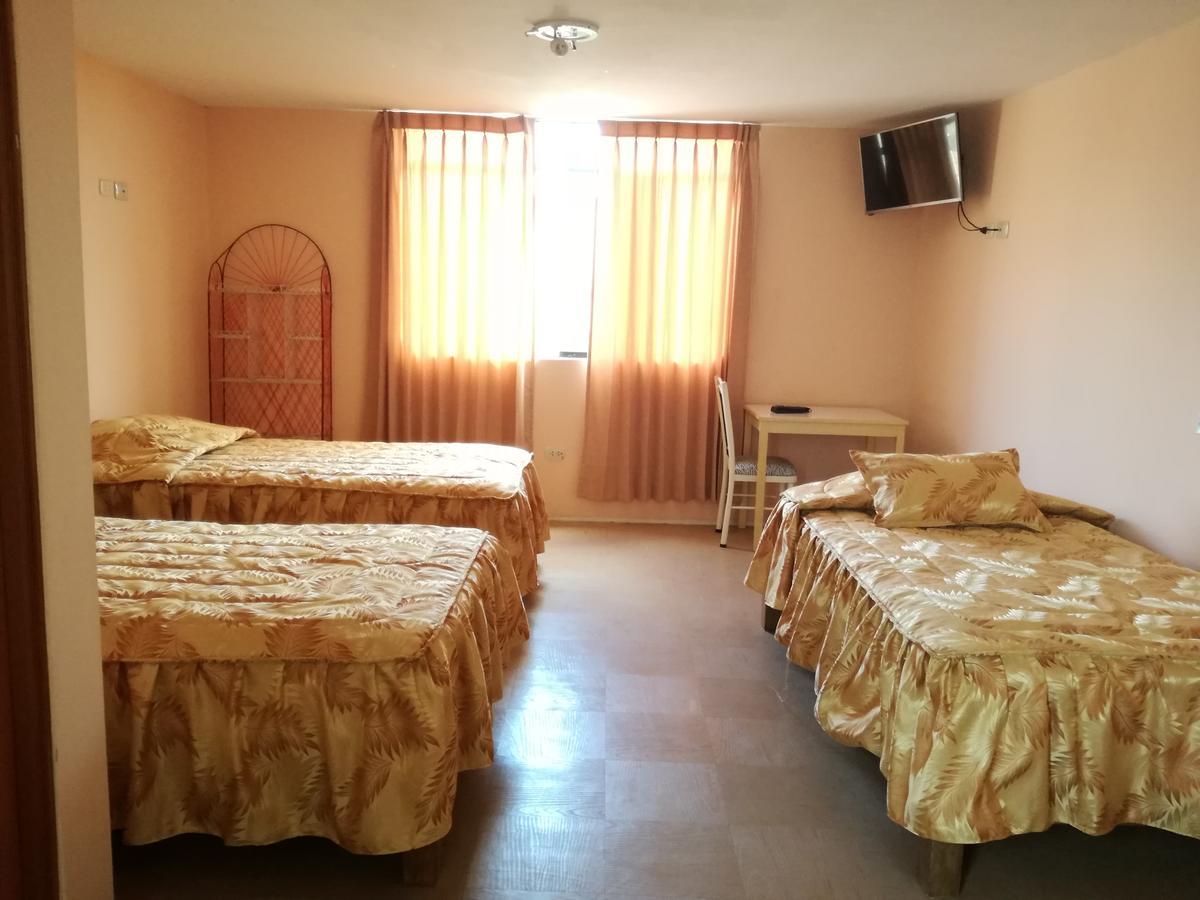 Casa Familiar Yasmin Homestay